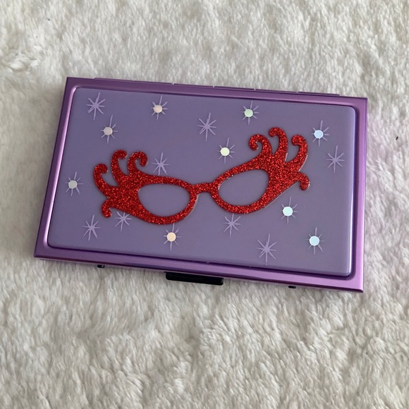 MAC x Dame Edna Royal Tour Trio Eye Shadow Palette - Picture 1 of 4